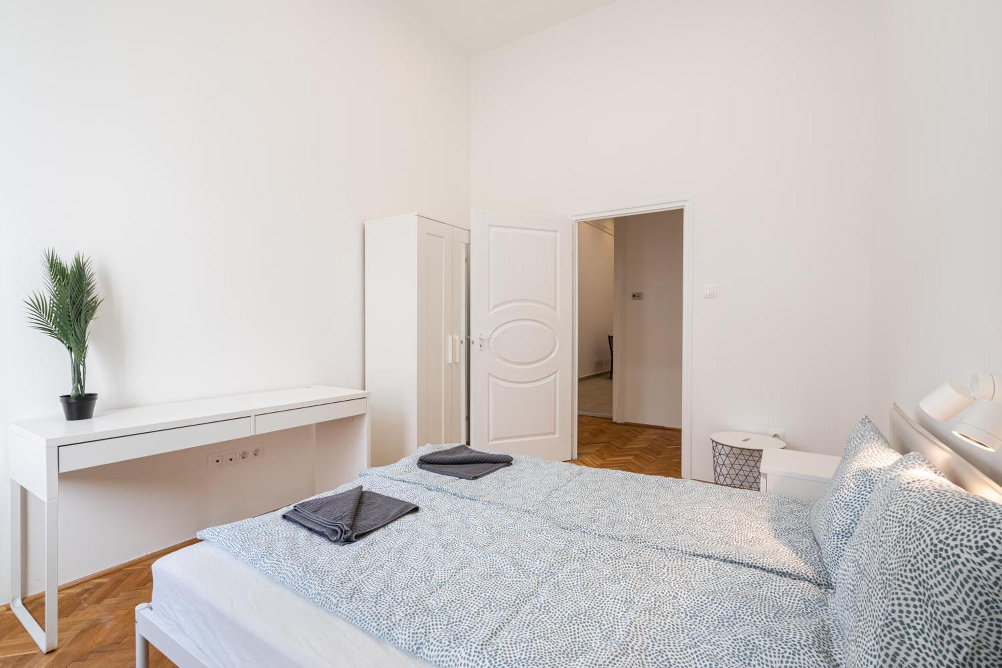 Luxurious Downtown Family Suite Budapest Exterior photo